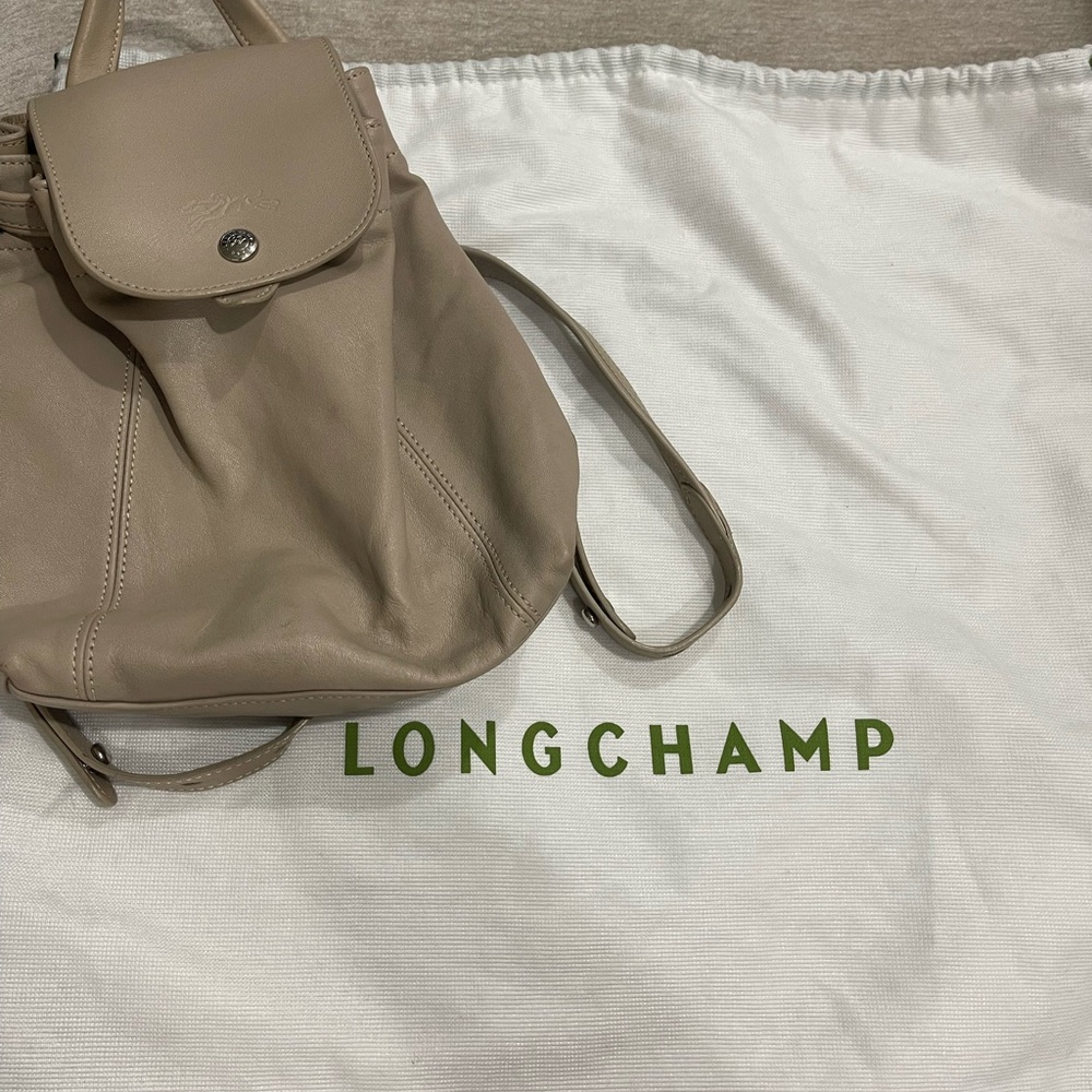 Le Pliage Leather Mini Backpack
LONGCHAMP